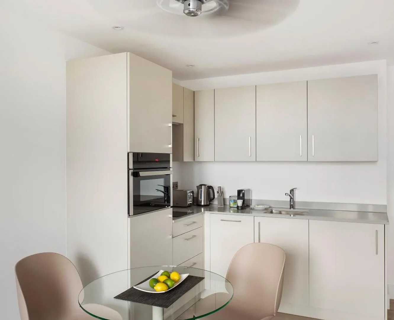 Forth House By Supercity Aparthotels Edinburgh Apartment